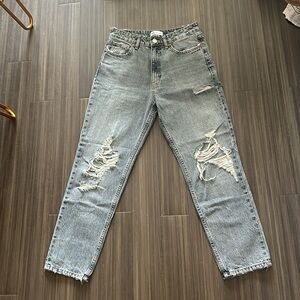 Zara Mom Fit Light Wash Jeans